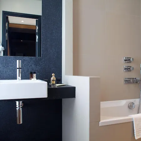 Hotel Marceau Champs-elysees Paris