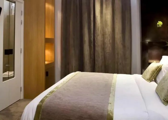 Marceau Champs-elysees Hotel