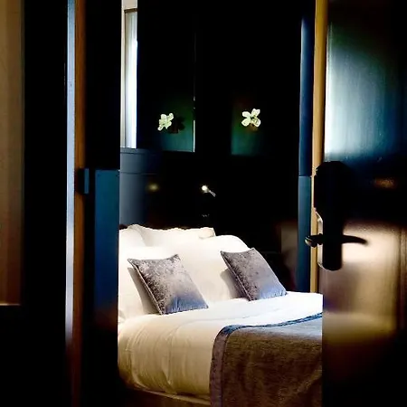 Marceau Champs-elysees 3* Párizs