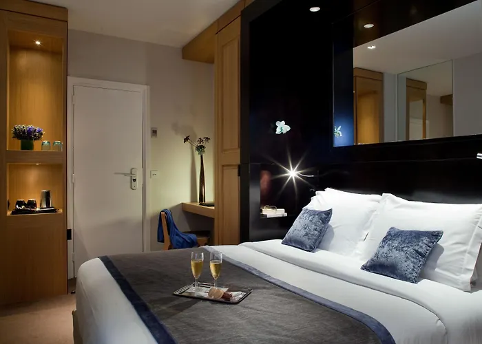 Hotel Marceau Champs-elysées París