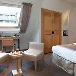 Marceau Champs-elysees Отель 3*
