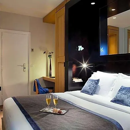 Hotel Marceau Champs-elysées 3*