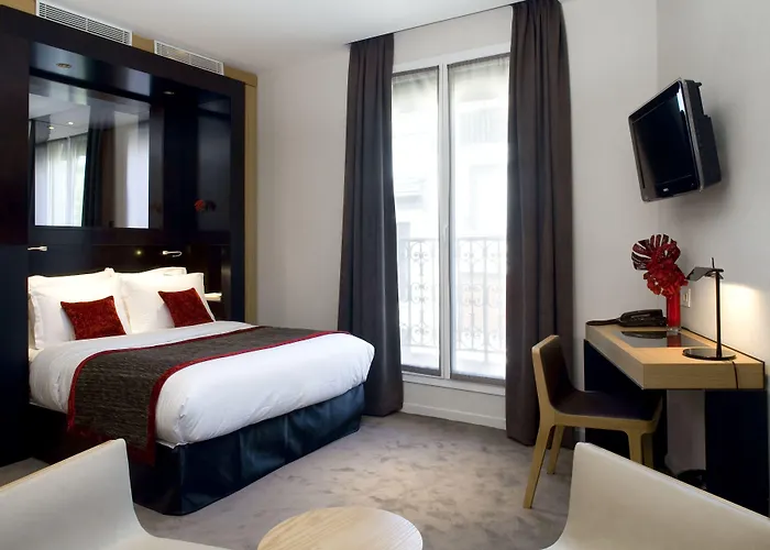 Marceau Champs-elysees Hotel 3*