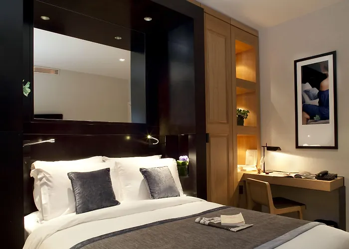 玛索香榭丽舍酒店 3* 巴黎