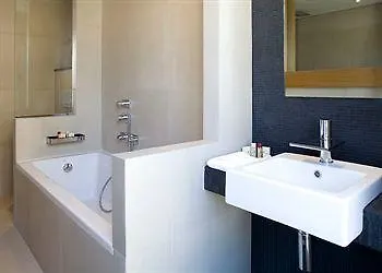 玛索香榭丽舍酒店 3* 巴黎