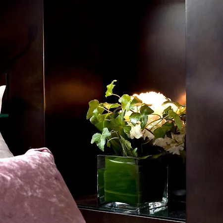 Hotel Marceau Champs-elysees 3*