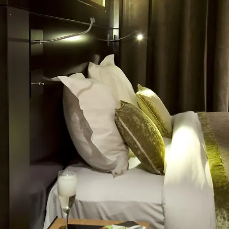 Marceau Champs-elysees Paris