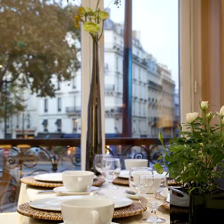 Marceau Champs-elysees 3*