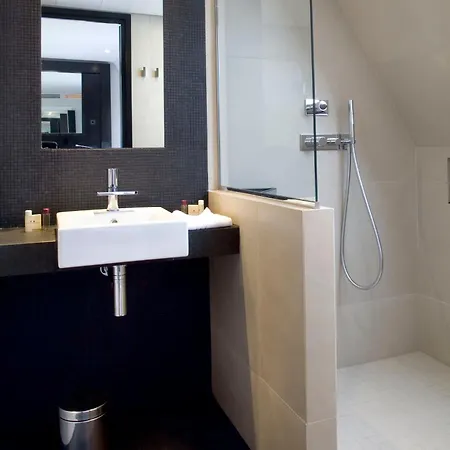 Hotel Marceau Champs-elysees Paris