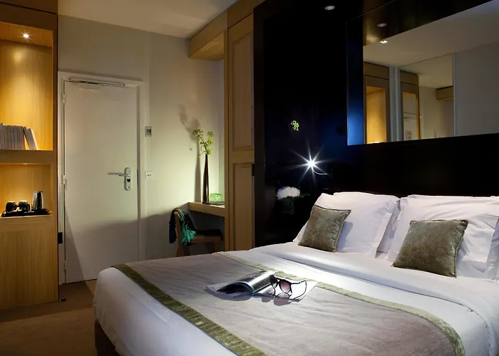 マルソー シャンゼリゼ 3* パリ